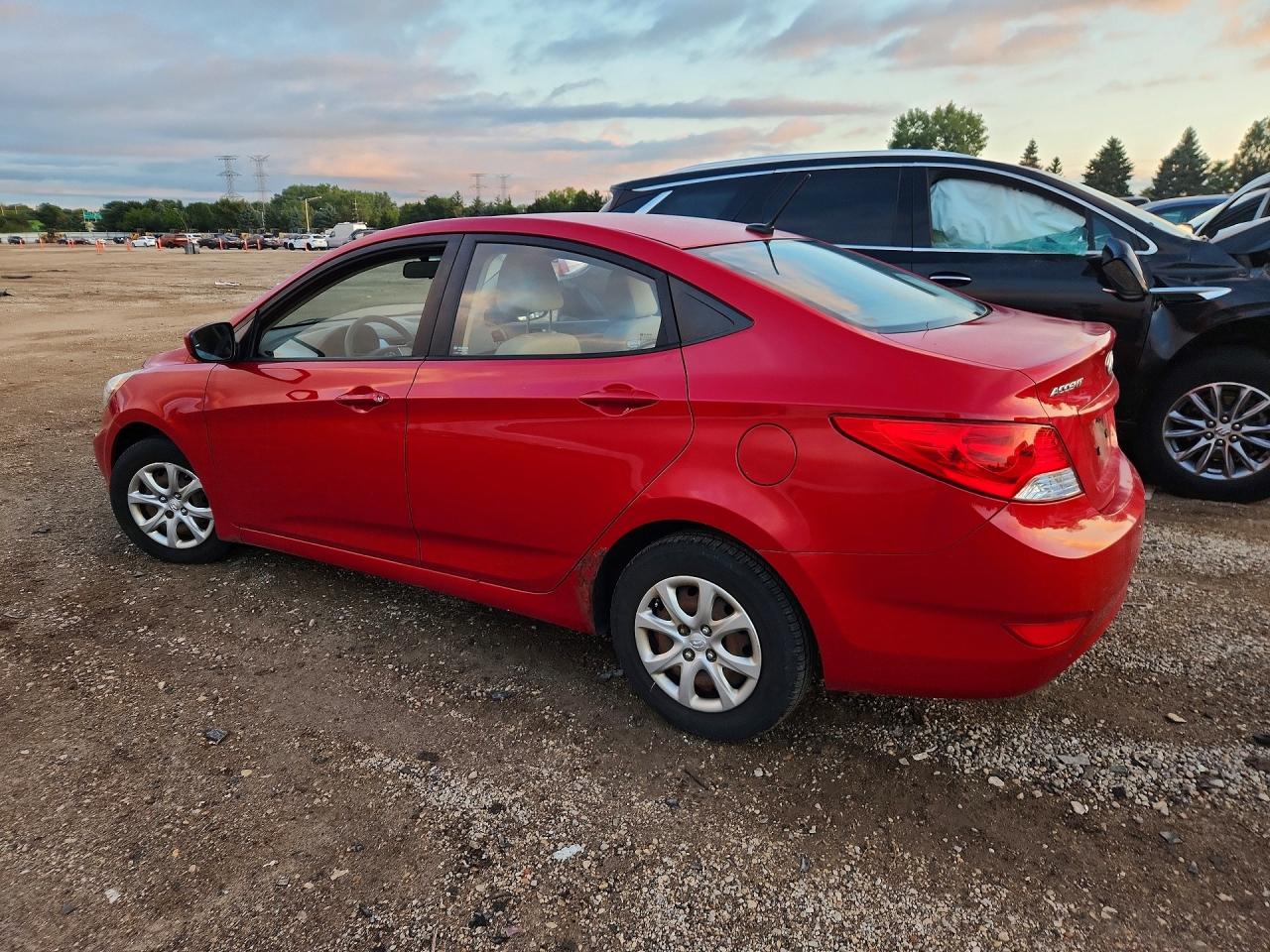 KMHCT4AE2CU254565 · 2012 HYUNDAI ACCENT · 2/13