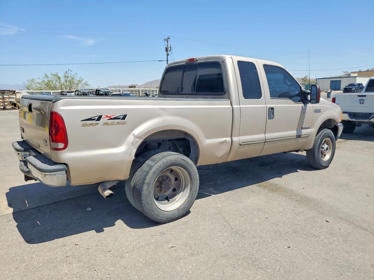 1FTNX21F7XEF09905 · 1999 FORD F250 · 3/12