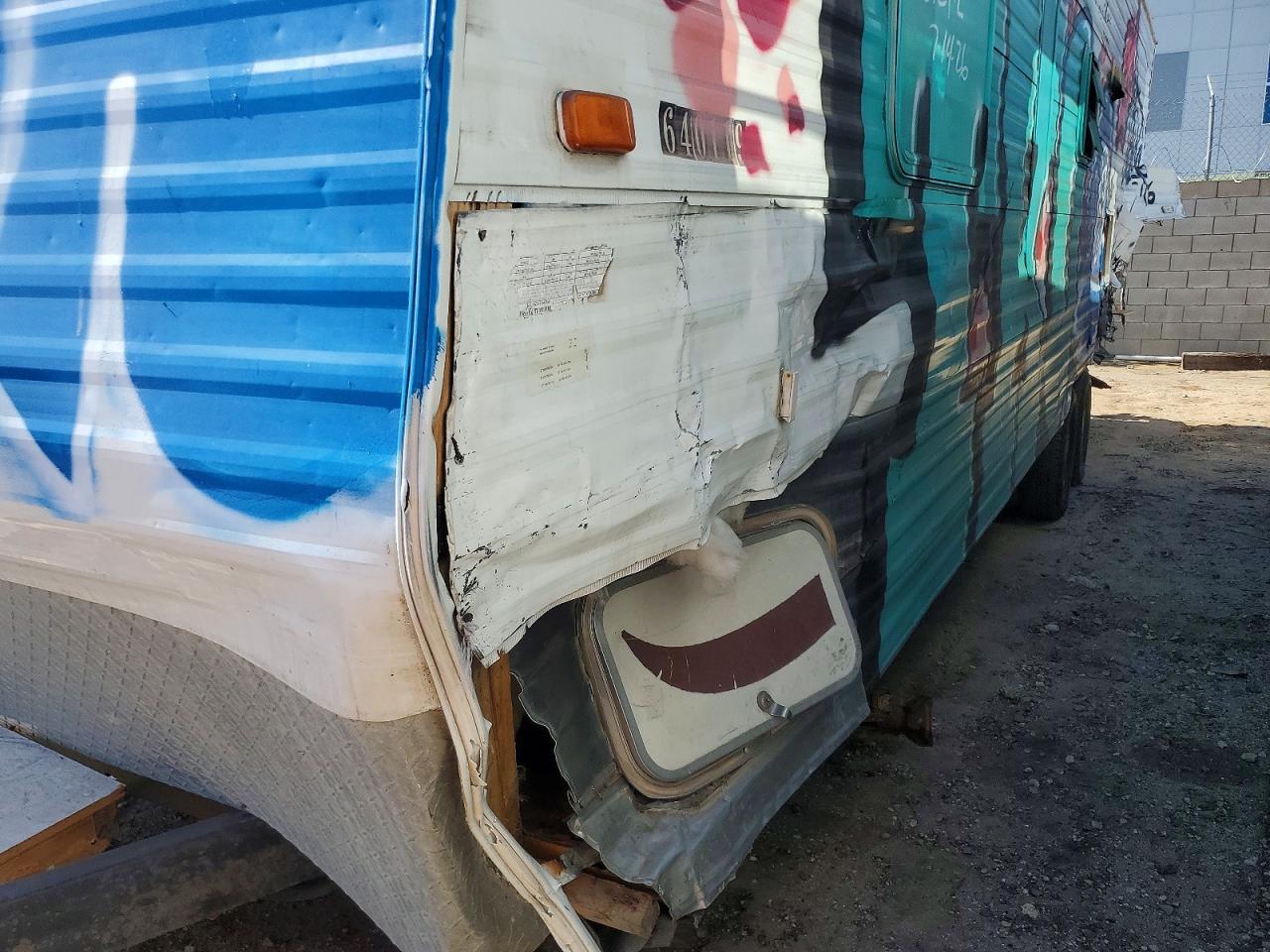 1NL1GTM2671040644 · 2007 GULF STREAM COACH · 9/10