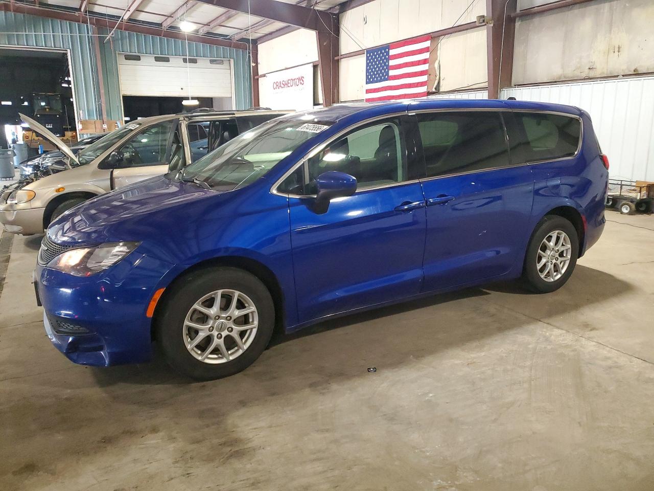 2C4RC1CG8MR574290 · 2021 CHRYSLER VOYAGER