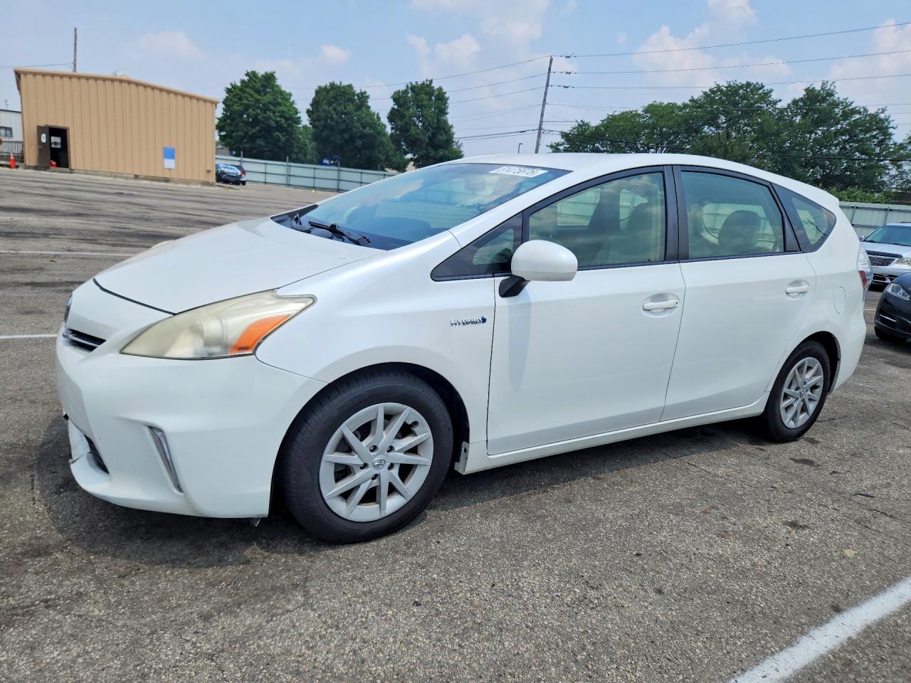JTDZN3EU4C3111157 · 2012 TOYOTA PRIUS V