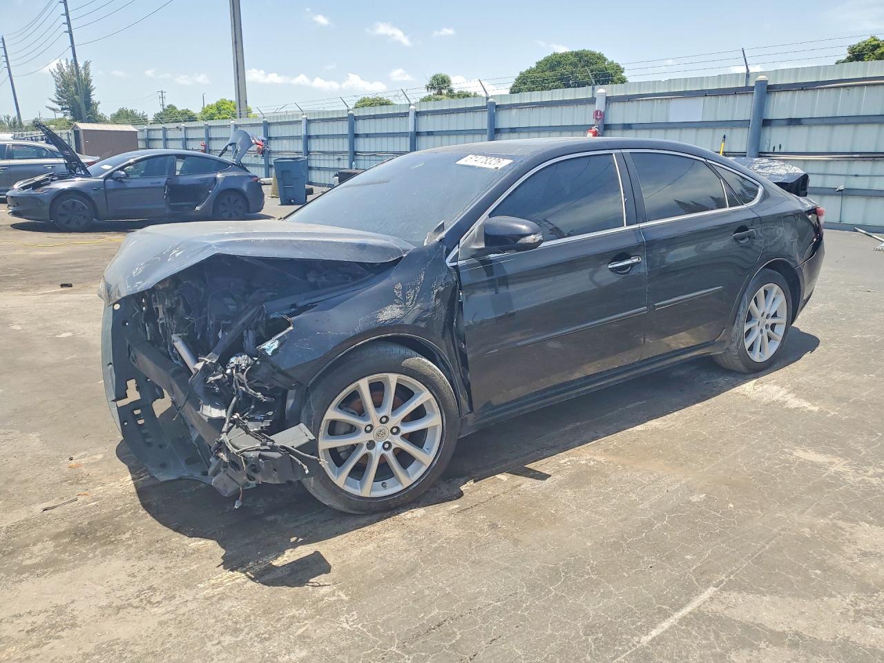 4T1BK1EB3FU168263 · 2015 TOYOTA AVALON