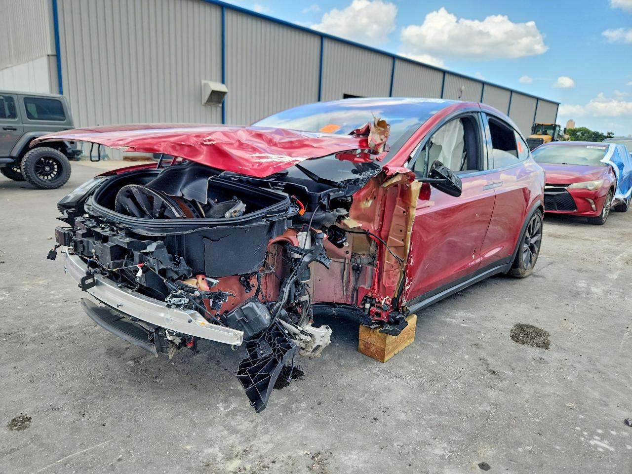 7SAXCBE66PF430614 · 2023 TESLA MODEL X
