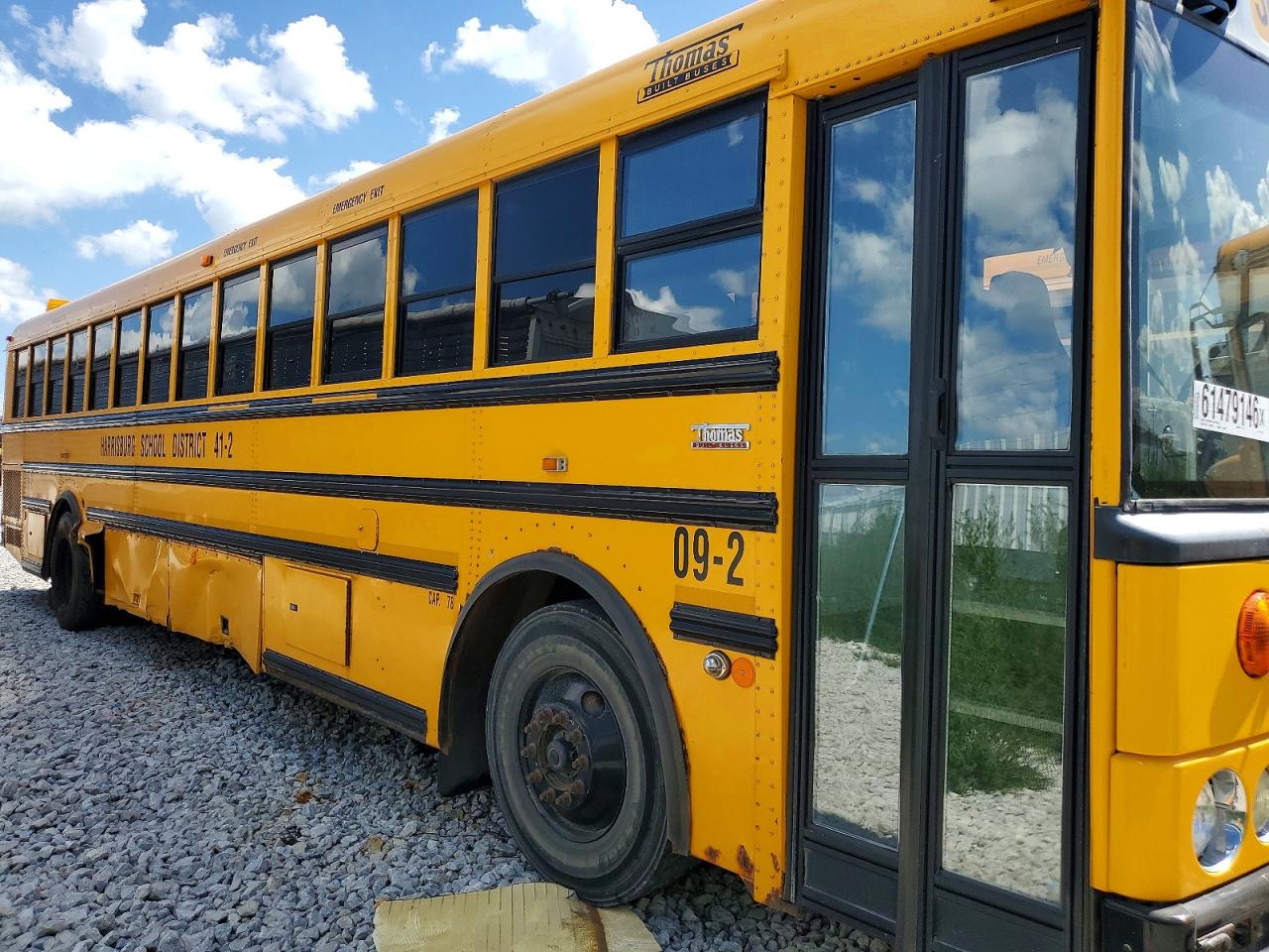 2009 THOMAS SCHOOL BUS
