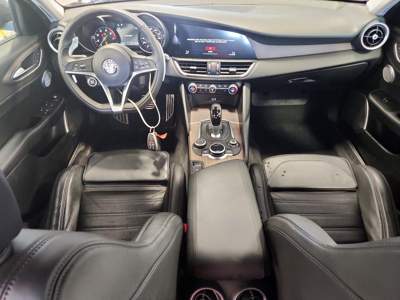 ZARFAEENXH7542322 · 2017 ALFA ROMEO GIULIA · 8/12