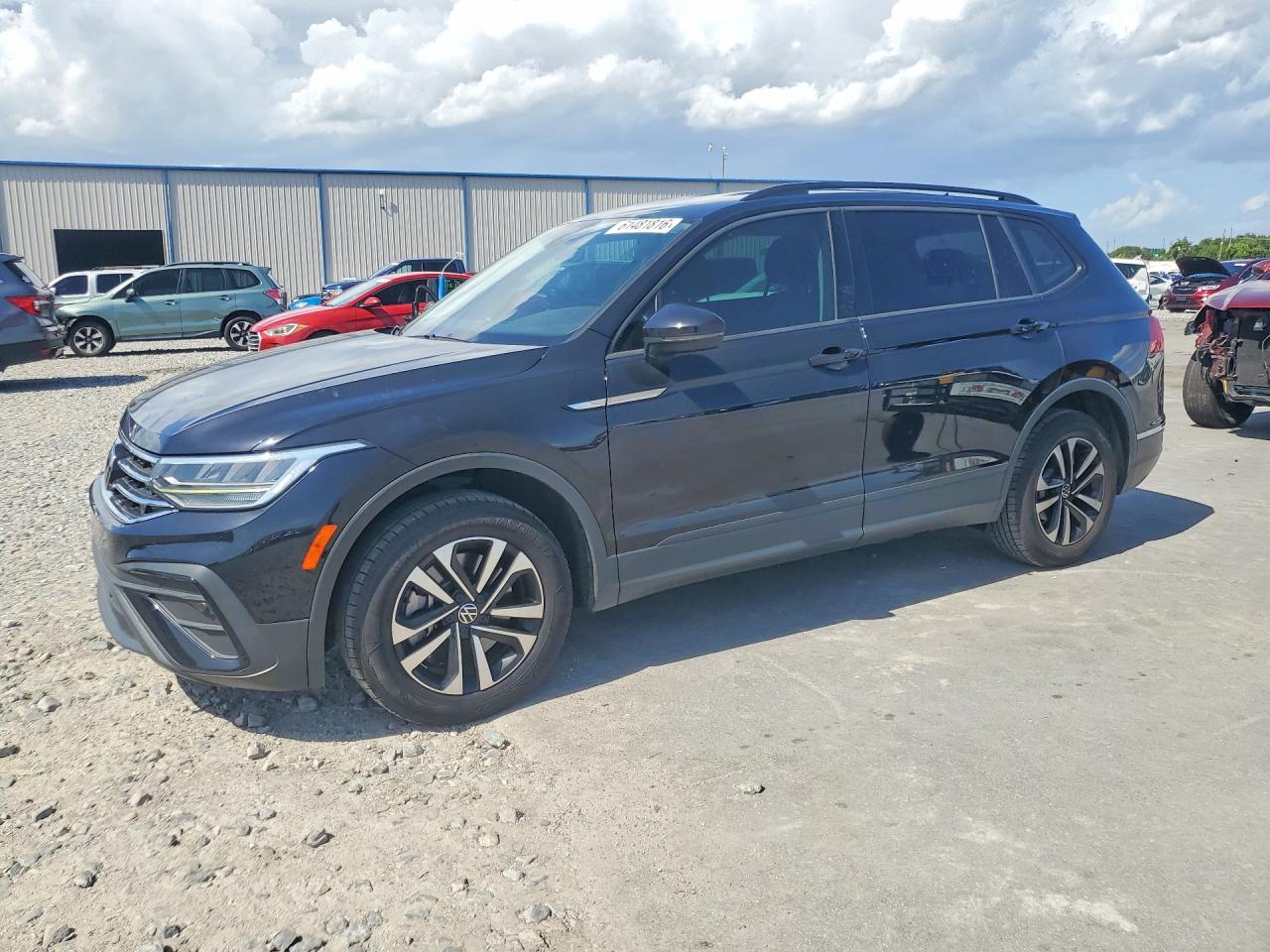 3VV1B7AX9NM034320 · 2022 VOLKSWAGEN TIGUAN