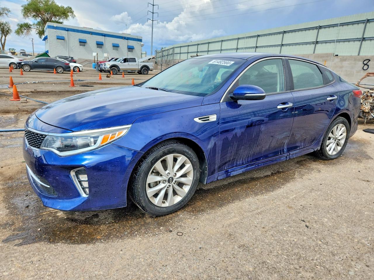 5XXGT4L34JG242423 · 2018 KIA OPTIMA