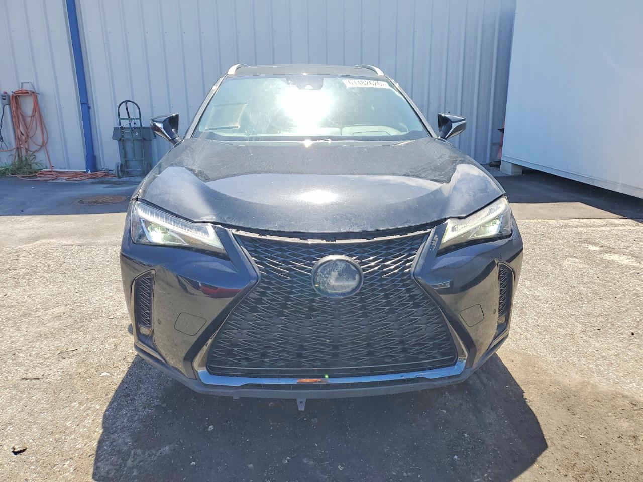 JTHY3JBHXK2009488 · 2019 LEXUS UX · 5/14