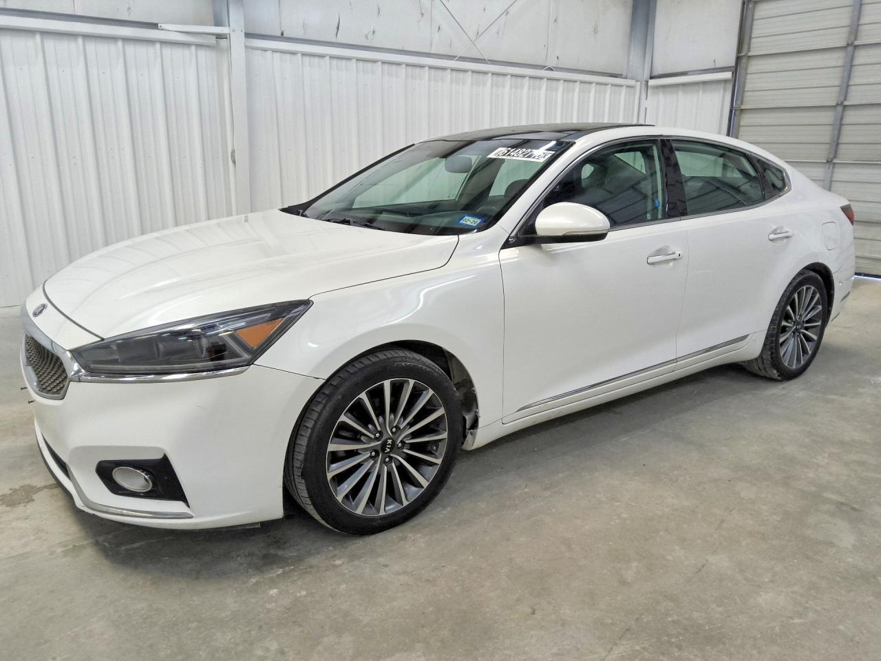 KNALC4J19H5082101 · 2017 KIA CADENZA