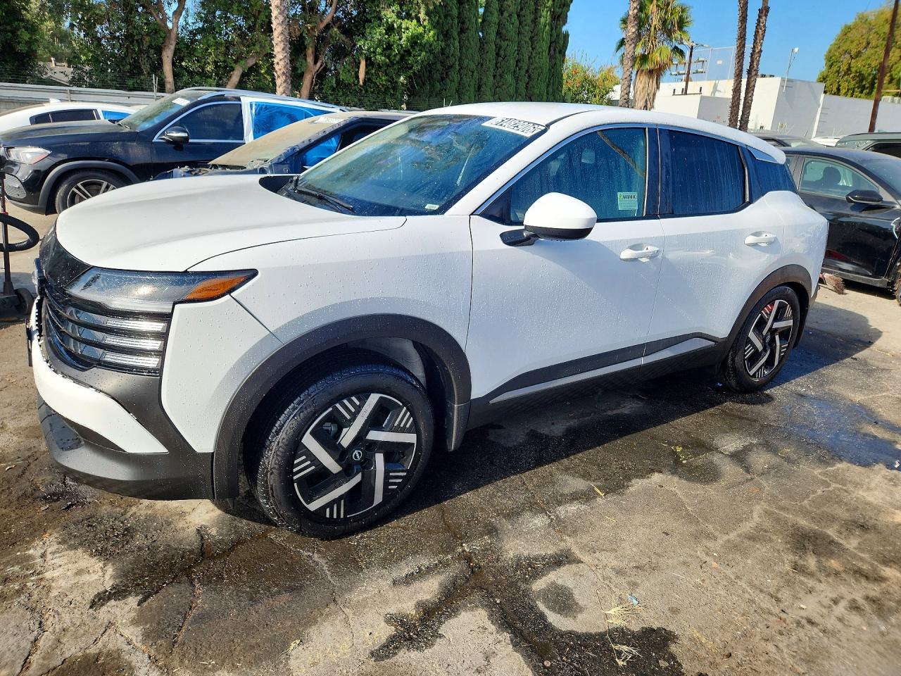 3N8AP6CA7SL423126 · 2025 NISSAN KICKS