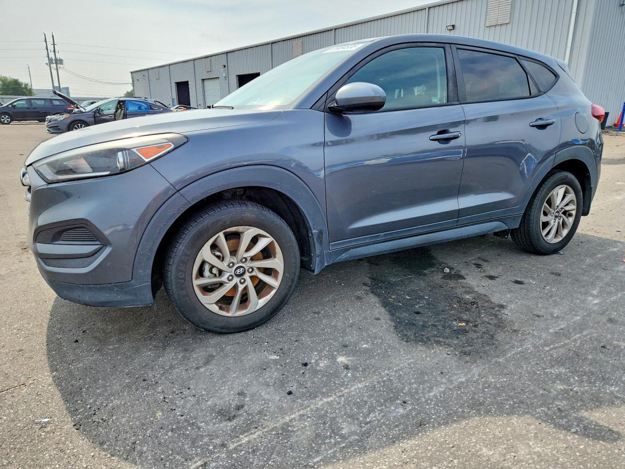 KM8J23A48HU392226 · 2017 HYUNDAI TUCSON