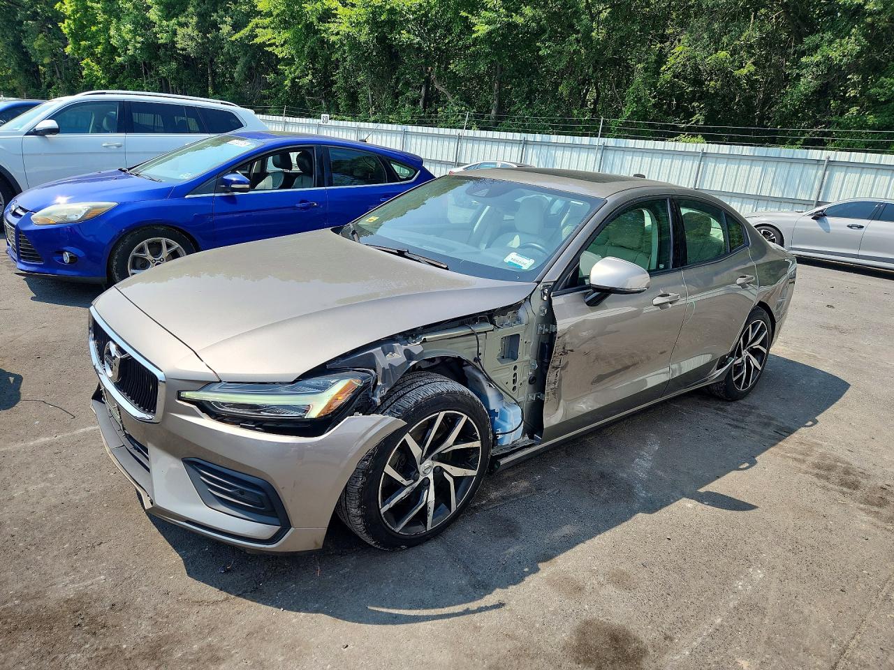 7JRA22TK1LG045372 · 2020 VOLVO S60
