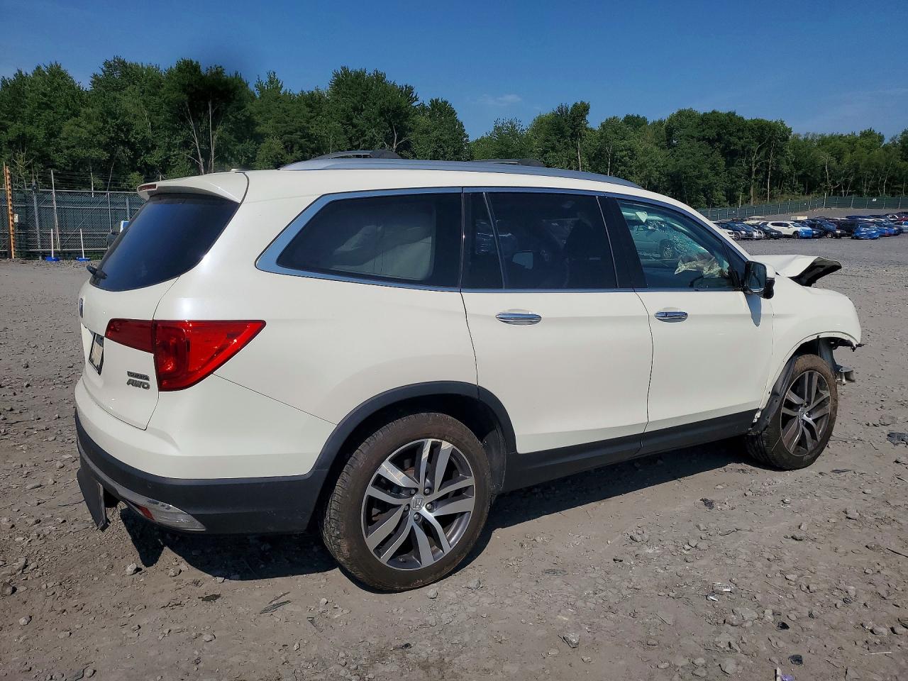 5FNYF6H97JB012043 · 2018 HONDA PILOT · 3/14