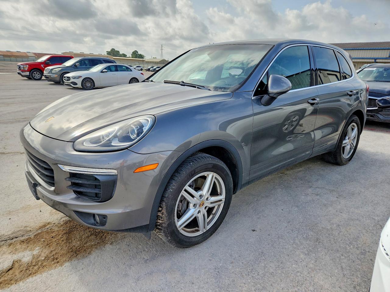 2016 PORSCHE CAYENNE