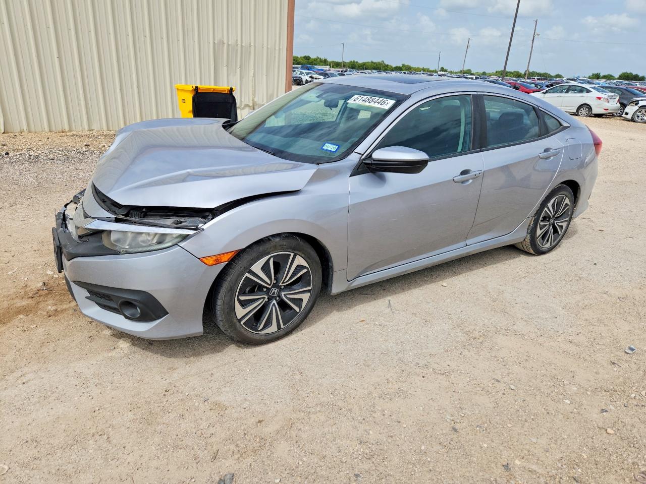 19XFC1F38GE011869 · 2016 HONDA CIVIC