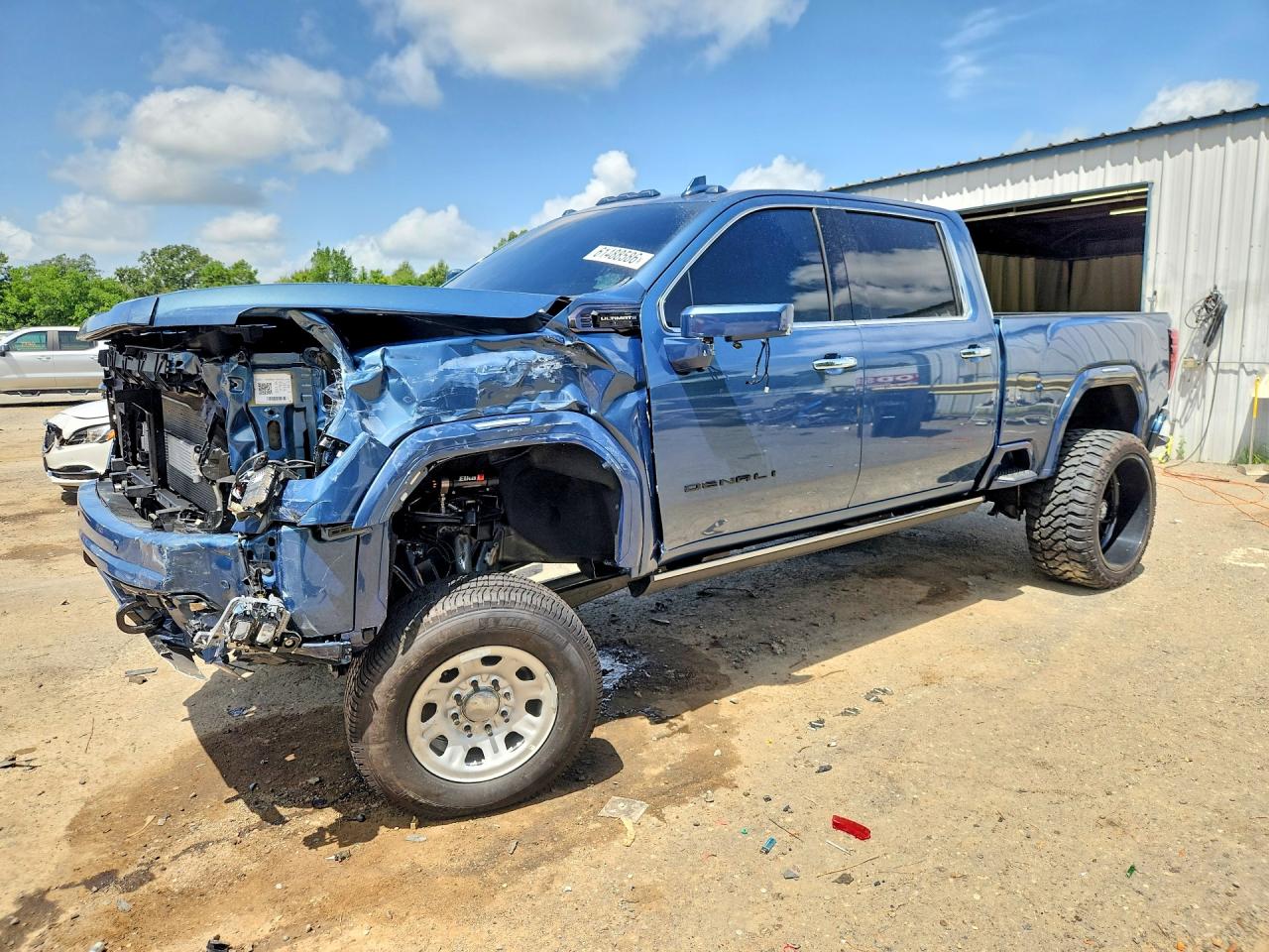 1GT4UXEY0SF273615 · 2025 GMC SIERRA