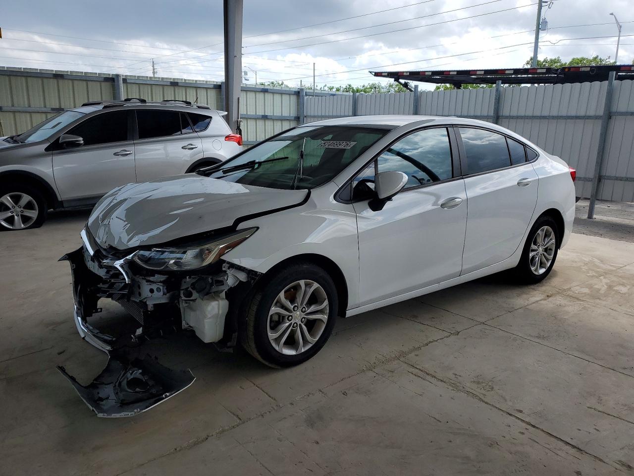1G1BC5SM3K7113389 · 2019 CHEVROLET CRUZE