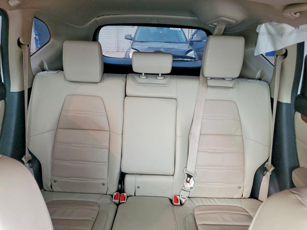2HKRW2H81NH653670 · 2022 HONDA CR-V · 10/13