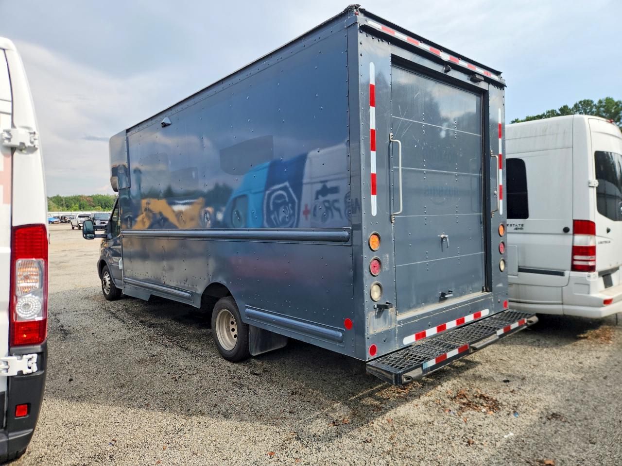 1FDDF6P85MKA17848 · 2021 FORD TRANSIT · 2/13