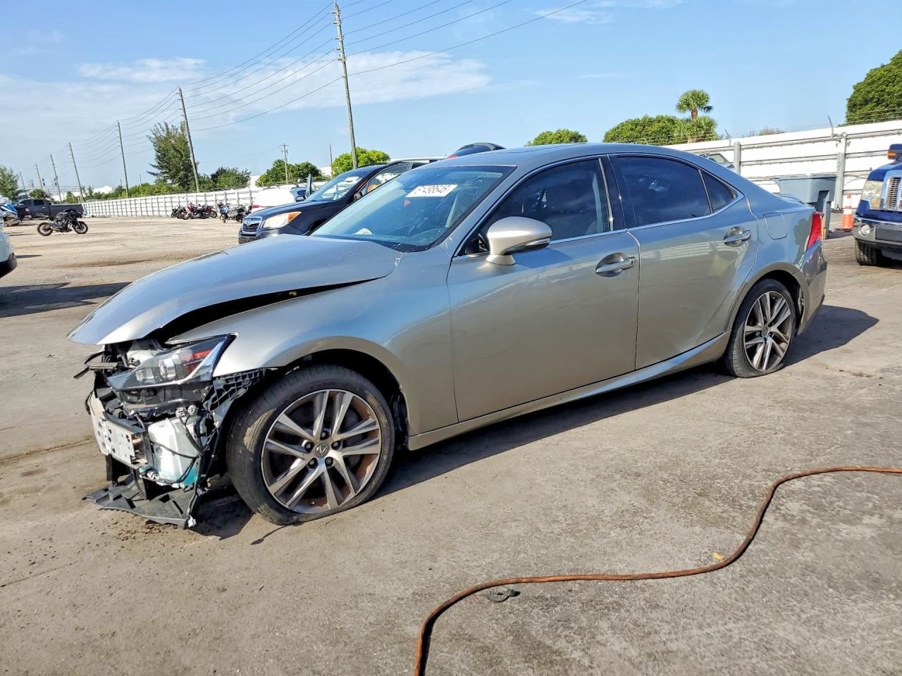 JTHBA1D21J5075669 · 2018 LEXUS IS
