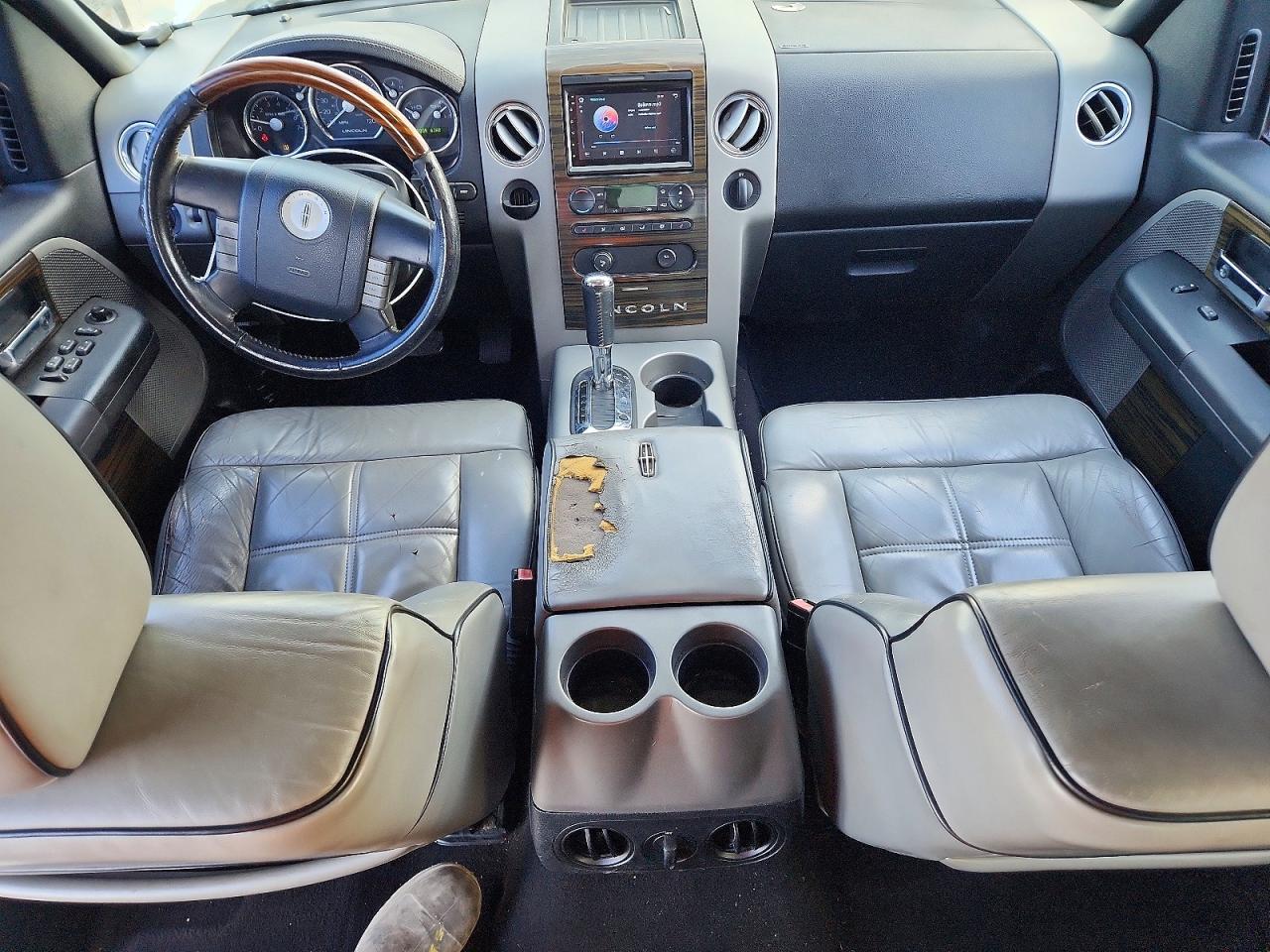 5LTPW16547FJ04906 · 2007 LINCOLN MARK LT · 8/12