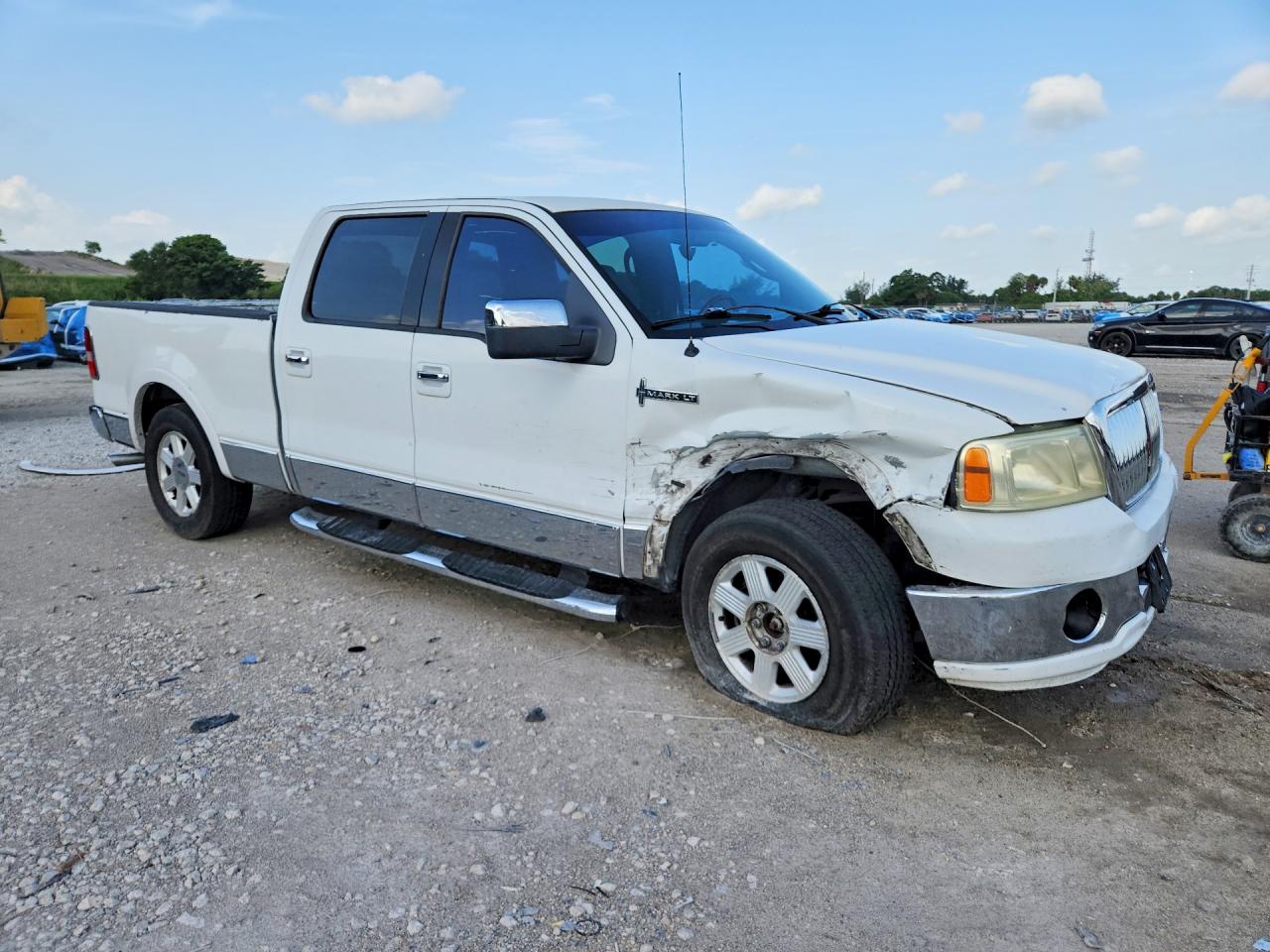 5LTPW16547FJ04906 · 2007 LINCOLN MARK LT · 4/12