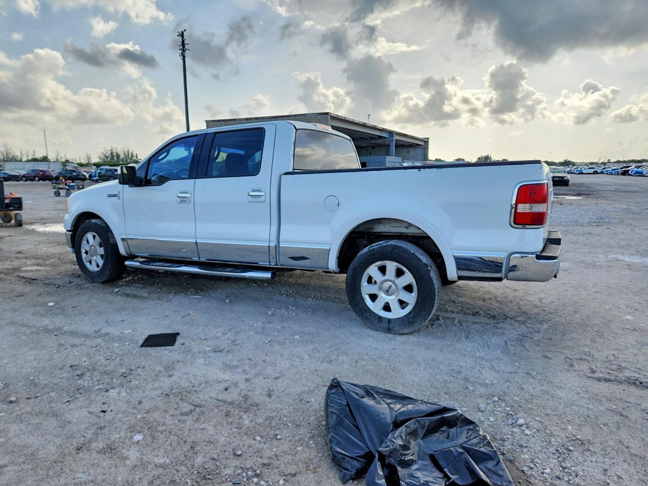 5LTPW16547FJ04906 · 2007 LINCOLN MARK LT · 2/12