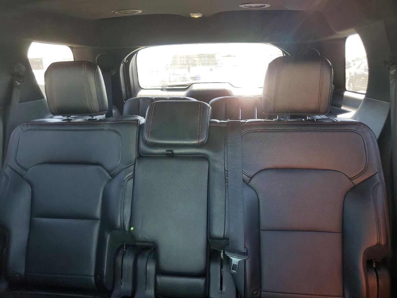 1FM5K8GT8GGA35140 · 2016 FORD EXPLORER · 10/13