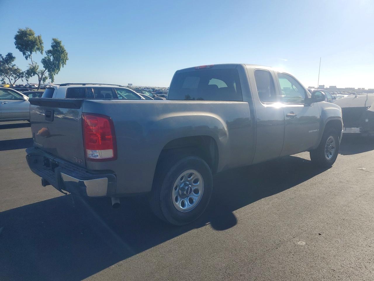 1GTEC19X78Z227194 · 2008 GMC SIERRA · 3/12