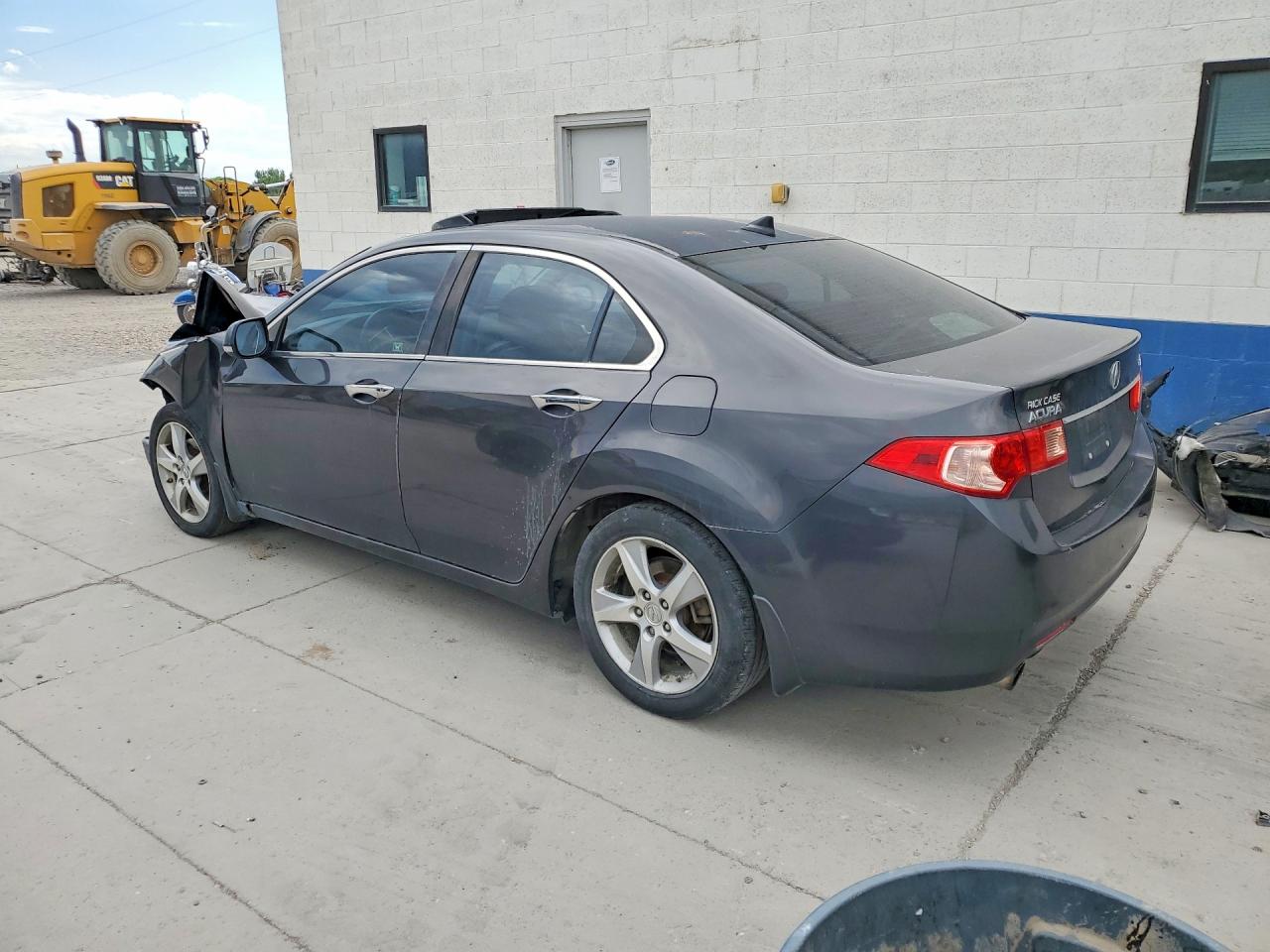JH4CU2F65BC003758 · 2011 ACURA TSX · 2/13