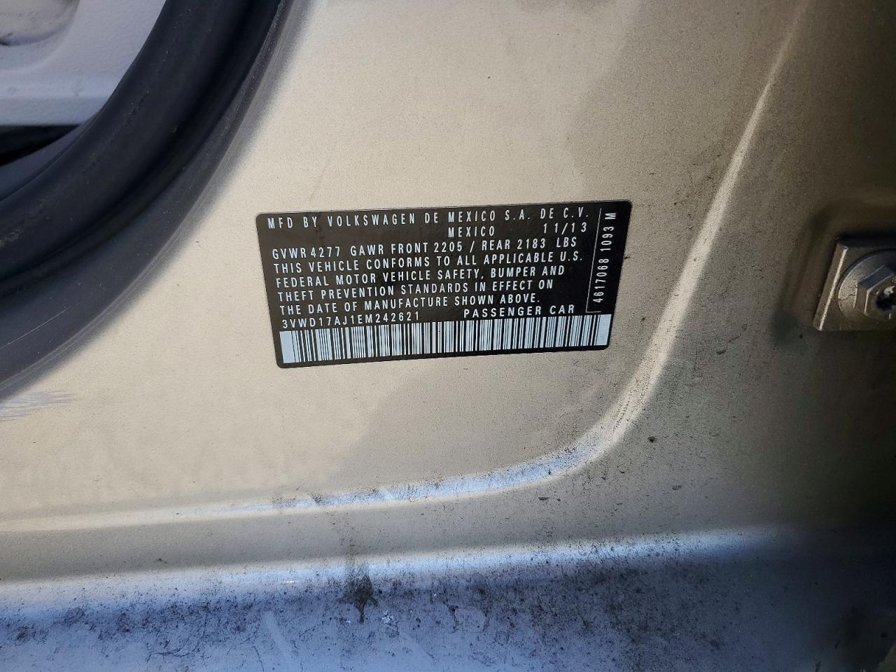 3VWD17AJ1EM242621 · 2014 VOLKSWAGEN JETTA · 12/12