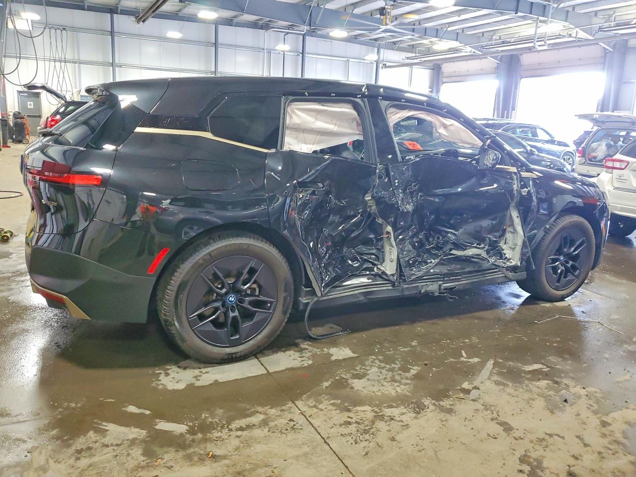 WB523CF02SCU36158 · 2025 BMW IX · 3/12