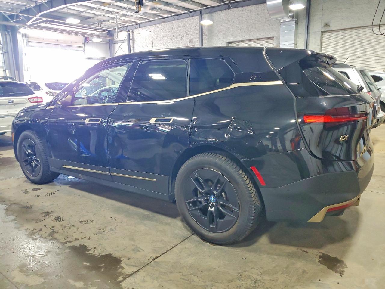 WB523CF02SCU36158 · 2025 BMW IX · 2/12