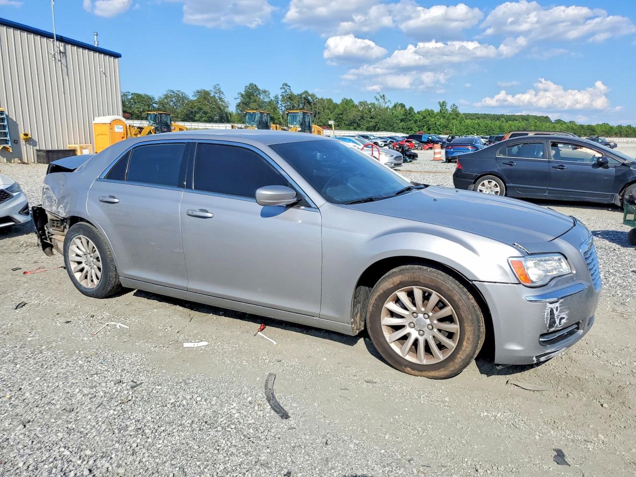 2C3CCAAG4EH175669 · 2014 CHRYSLER 300 · 4/12