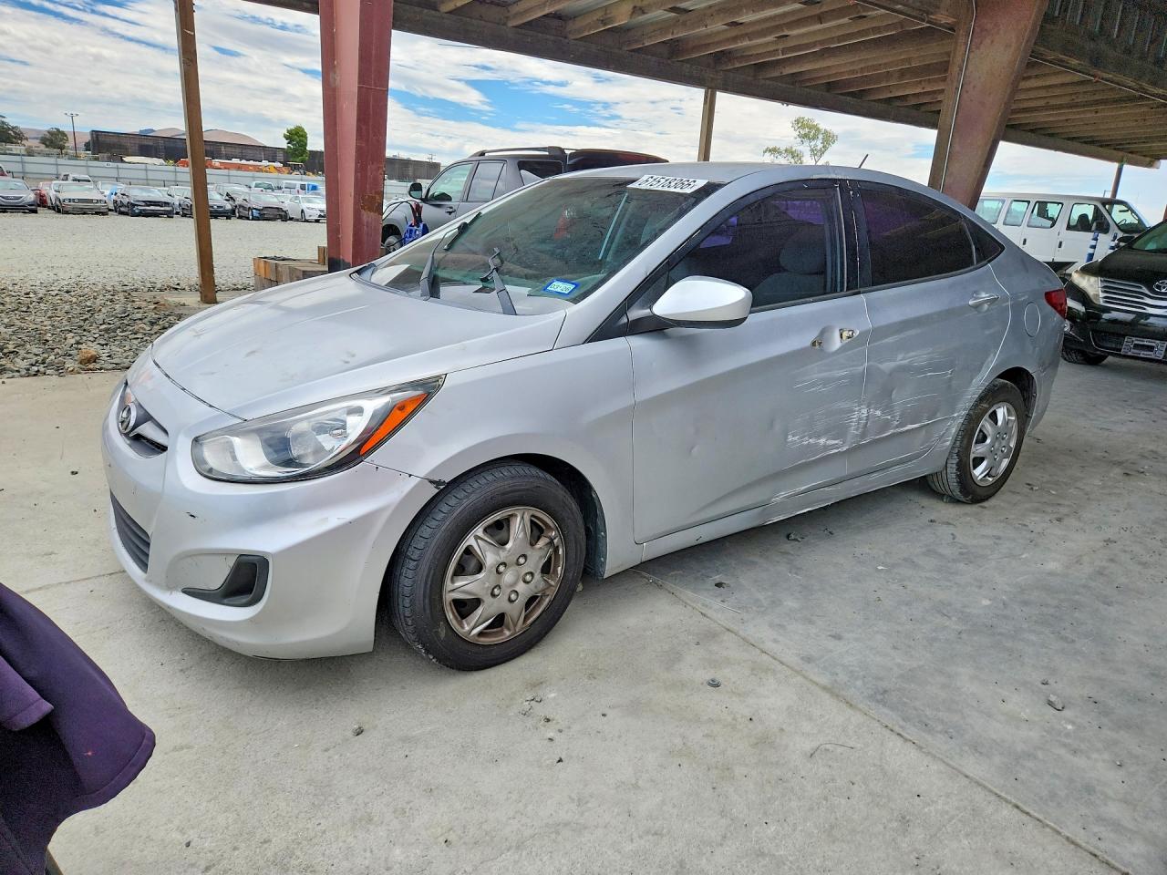 KMHCT4AE5DU501837 · 2013 HYUNDAI ACCENT