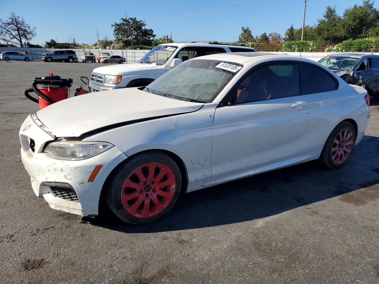WBA1J7C5XGV360226 · 2016 BMW M235I