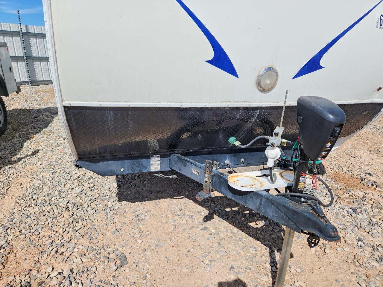 4XTTN3324BC374236 · 2011 TRAILER CAMPER · 7/10