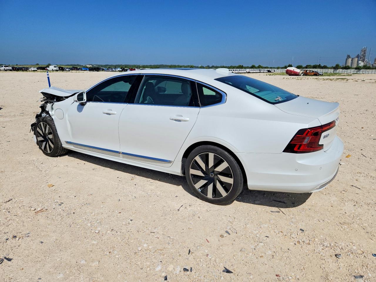 LVYH60AF8SP444752 · 2025 VOLVO S90 · 2/12