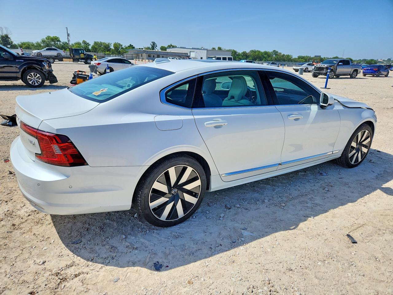 LVYH60AF8SP444752 · 2025 VOLVO S90 · 3/12