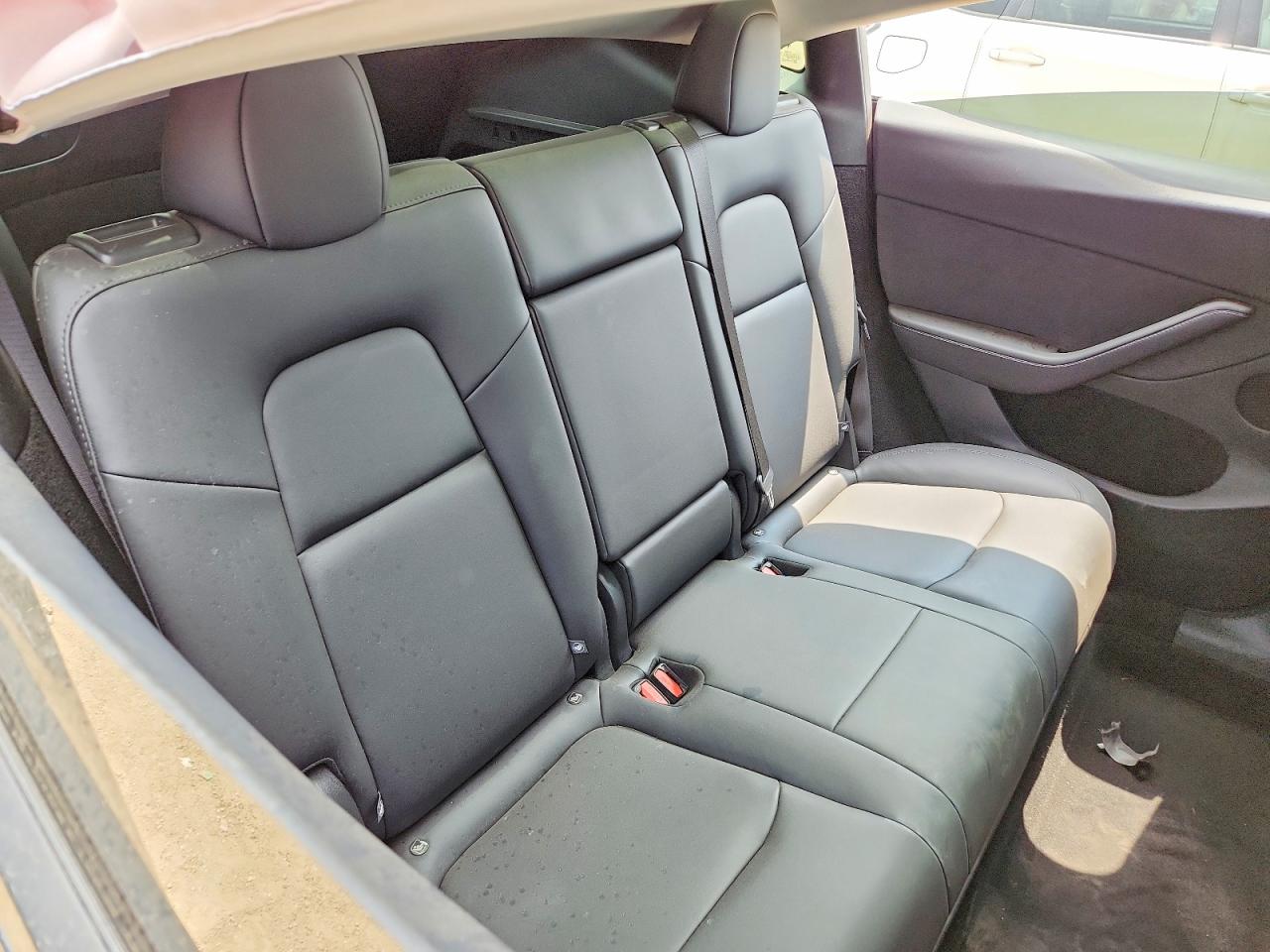 7SAYGDEE1SF216019 · 2025 TESLA MODEL Y · 10/12