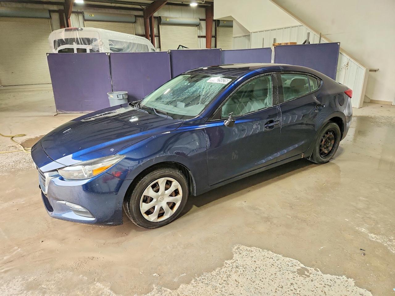 3MZBN1U73HM135888 · 2017 MAZDA 3