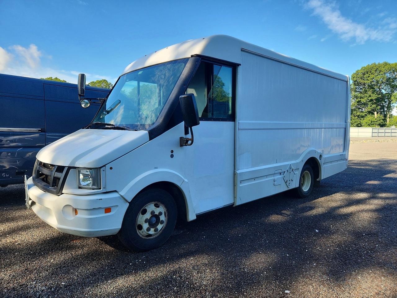 2015 ISUZU NPR HD