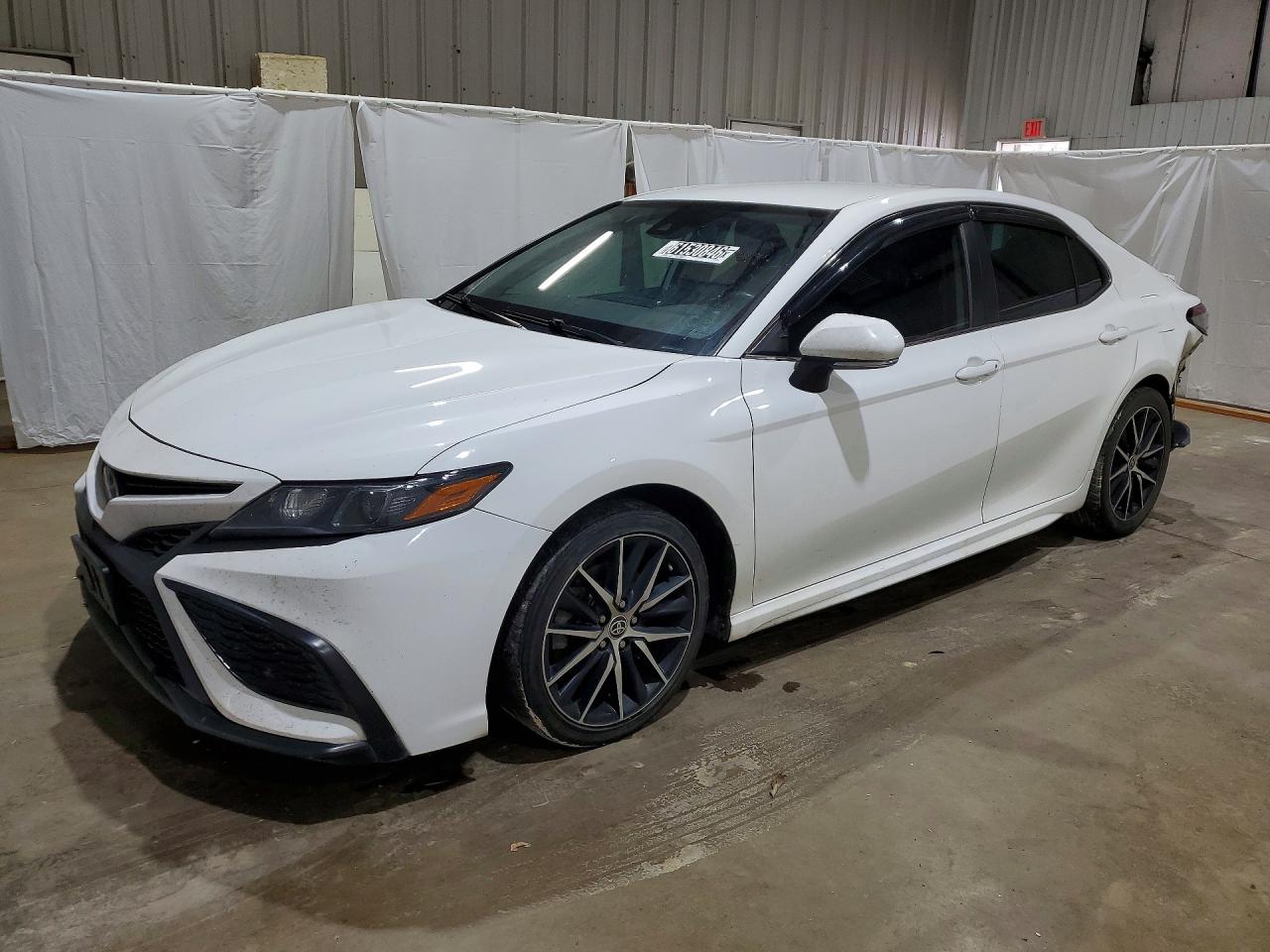 4T1G11BK2NU050720 · 2022 TOYOTA CAMRY