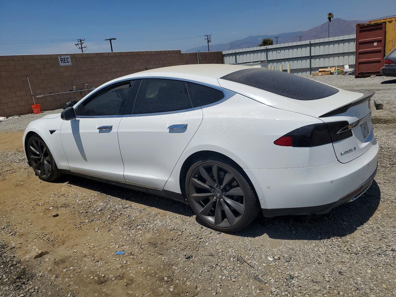 5YJSA1S19EFP57408 · 2014 TESLA MODEL S · 2/12