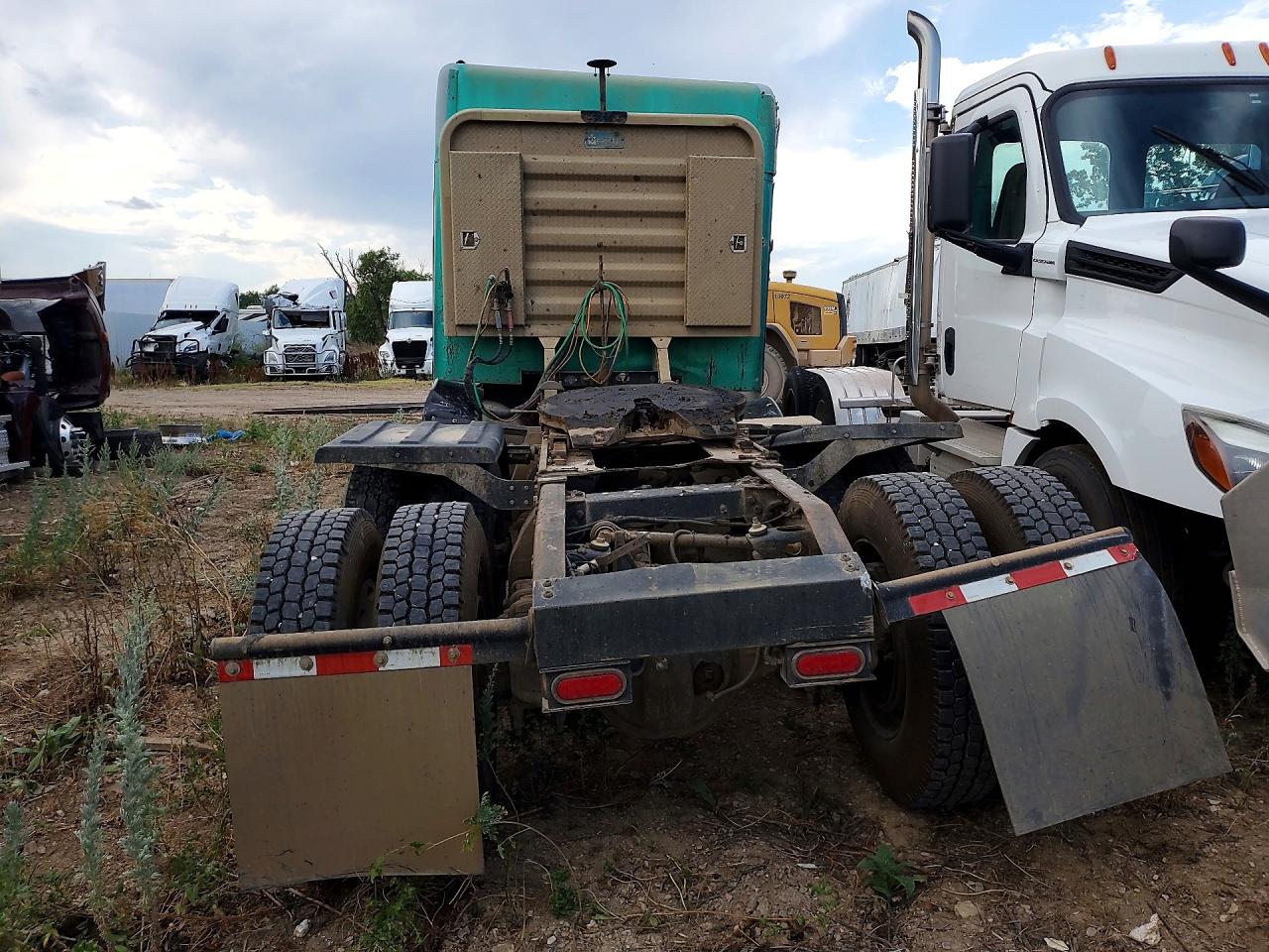 1XP5DR9X9PD329733 · 1993 PETERBILT 379 · 6/13