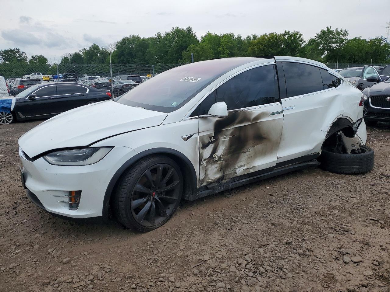 5YJXCAE25HF075151 · 2017 TESLA MODEL X