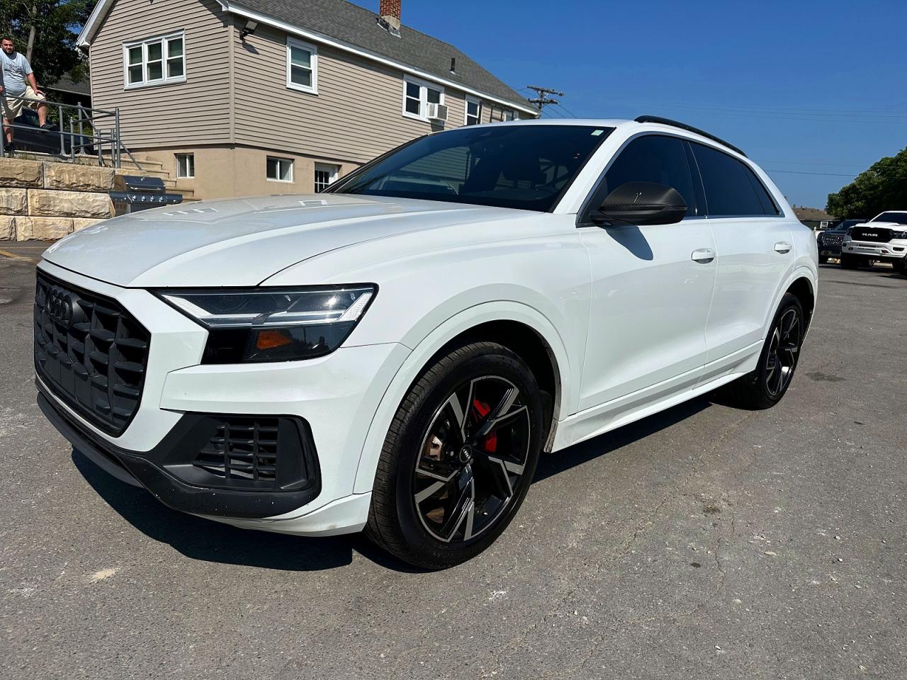 WA1AVAF14KD019524 · 2019 AUDI Q8