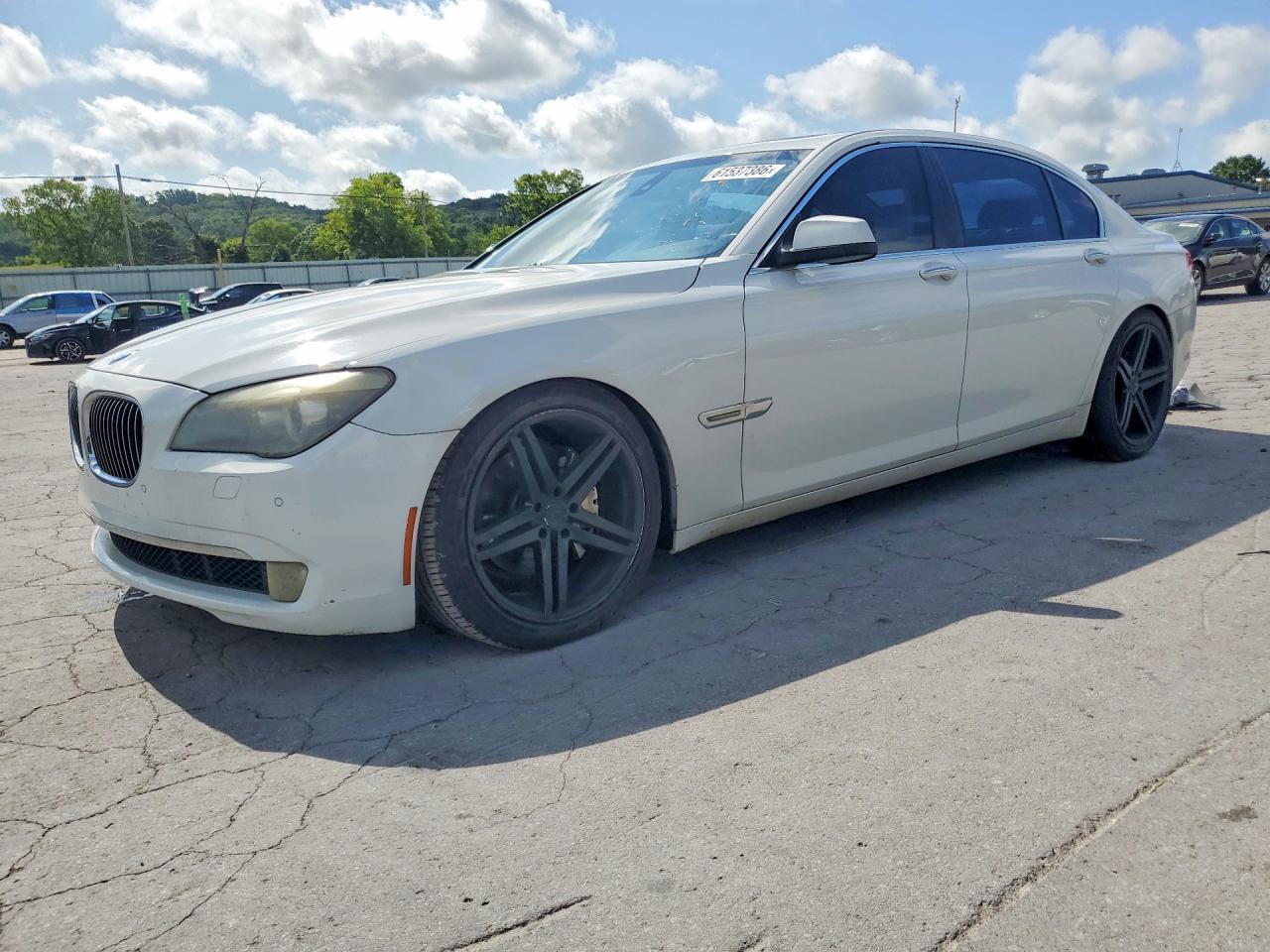 WBAKB4C56CC576533 · 2012 BMW 740