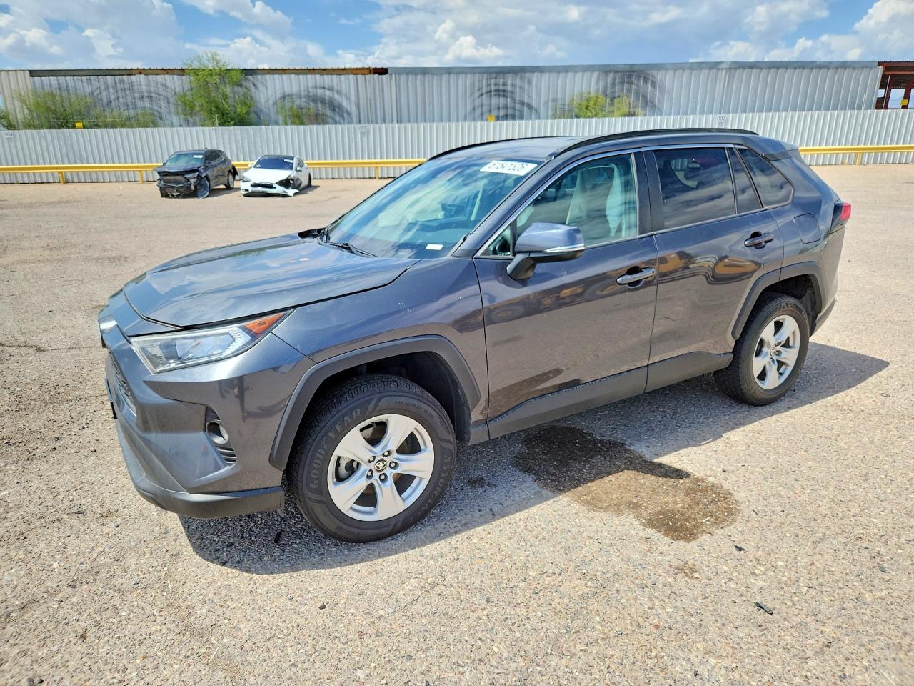 2T3W1RFV4MC117176 · 2021 TOYOTA RAV4
