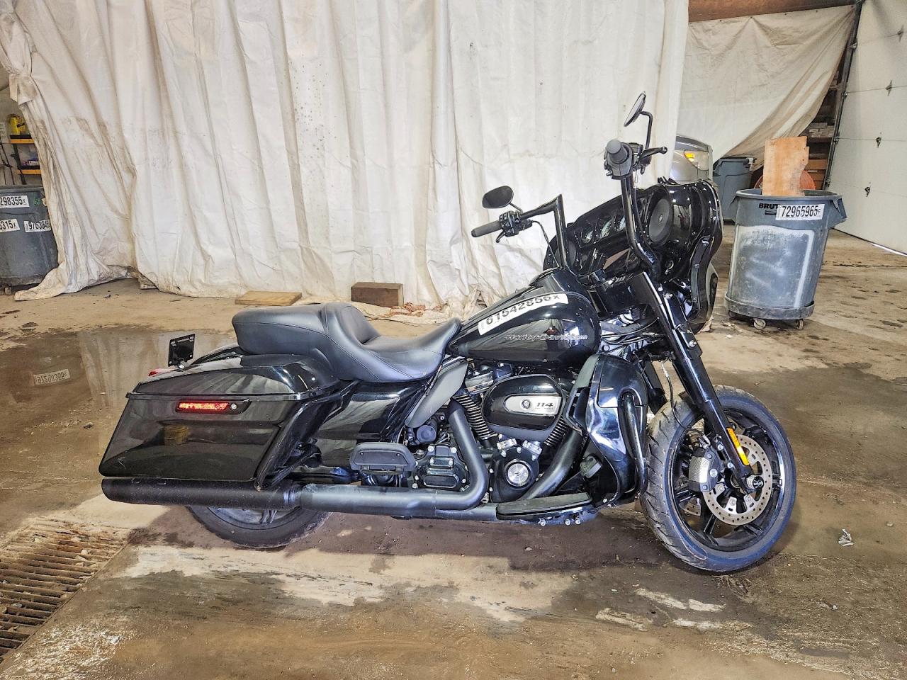 1HD1KEF10MB647079 · 2021 HARLEY-DAVIDSON FLHTK